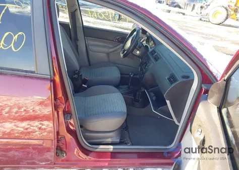 2006 Ford Focus Zx4 из США, поврежденный, VIN 1FAFP34N16W232275